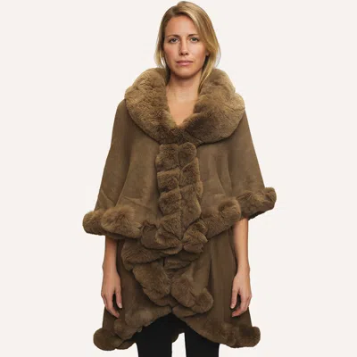 Truedames Elegant Faux Fur Trim Cape Poncho In Green