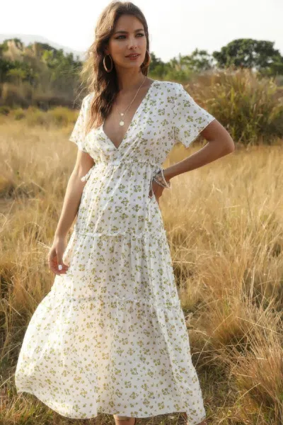 Truedames Elegant Floral Ruffle Deep V Neck Slit Dress In White