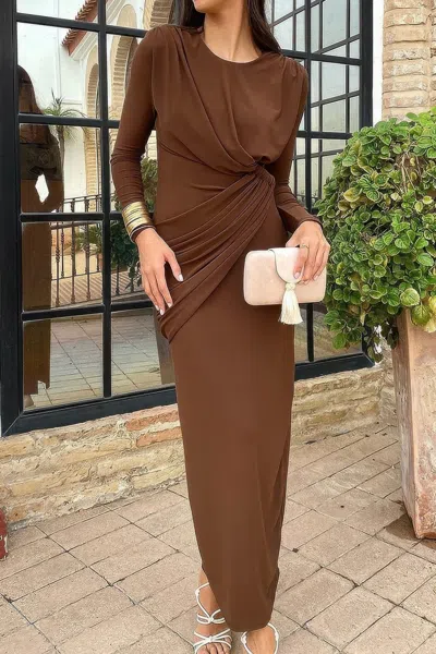 Truedames Elegant Round Neck Solid Ruched Wrap Hem Dress In Brown