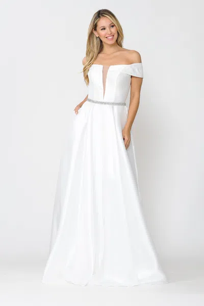 Truedames Elegant Simple Off The Shoulder Mikado Gowns In White