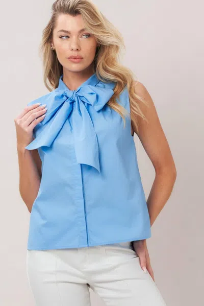Truedames Elegant Sky Woven Top In Blue
