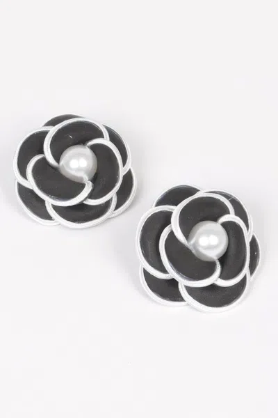 Truedames Faux Pearl Flower Stud Earring In Black
