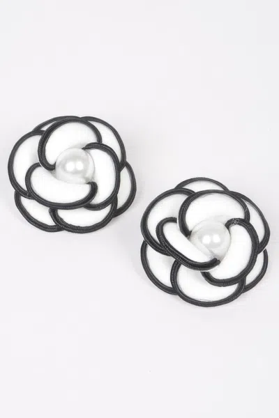 Truedames Faux Pearl Flower Stud Earring In White