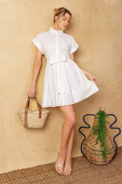 Truedames Feel The Vibe Woven Mini Dress In White