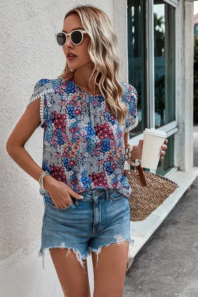 Truedames Floral Round Neck Lace Trimmed Fit Blouse In Blue