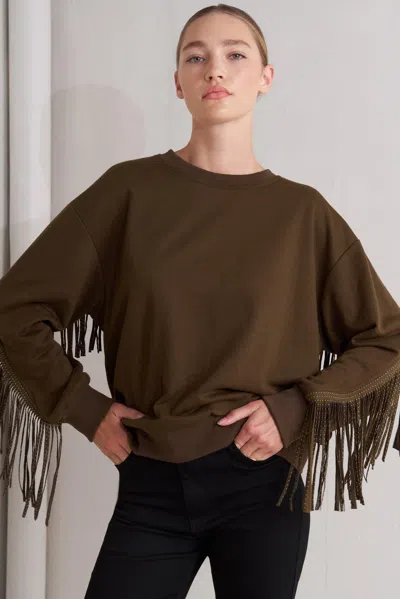Truedames Fringe City Pullover Knit Top In Brown