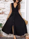 Truedames Full Size Slit V-neck Sleeveless Dress Plus Size In Black