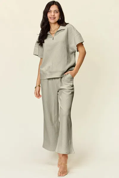 Truedames Full Size Texture Half Zip Short Sleeve Top And Pants Set In Gray