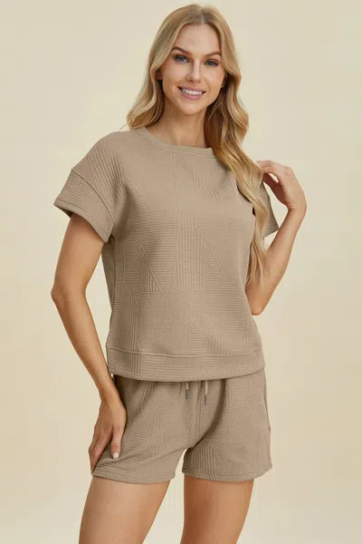 Truedames Full Size Texture Short Sleeve Top And Shorts Set In Green