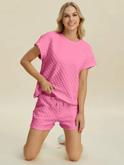 Truedames Full Size Texture T-shirt And Shorts Set In Pink