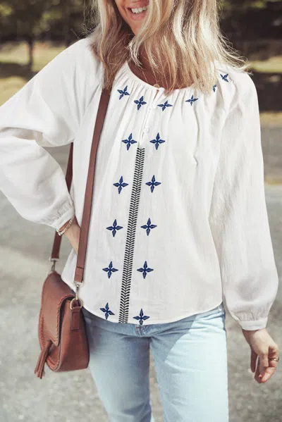 Truedames Geometric Embroide Long Sleeve Buttoned Blouse In White