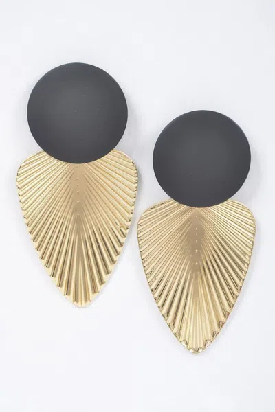 Truedames Geometric Shape Earring In Gold