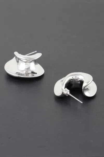 Truedames Golden Curve Earrings In Silver