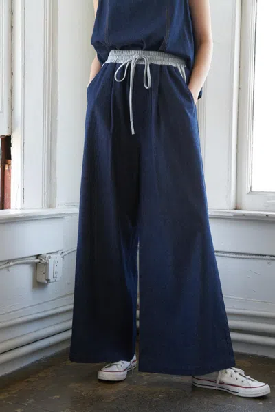 Truedames Golden Hour Woven Pants In Blue