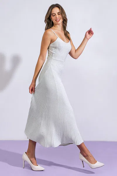 Truedames Gone In A Blink Knit Dress In Silver