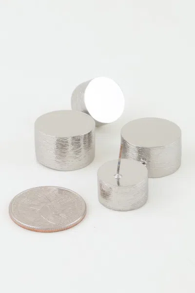 Truedames Hammered Disc Stud Earrings In Silver