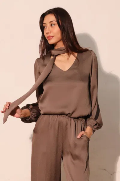 Truedames Hammered Satin Tie Neck Bubble Top In Gray