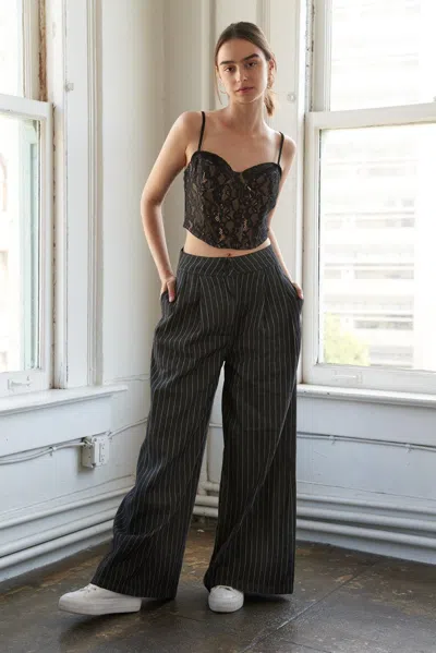 Truedames Heavenly Cutie Woven Top In Black