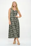 Truedames Hit V-neck Bias Long Dress W/pocket In Multi