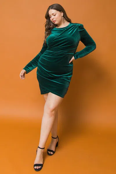 Truedames I'm Enchanted Velvet Mini Dress In Green
