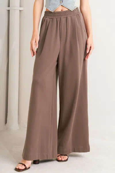 Truedames In Too Deep Knit Pants In Brown