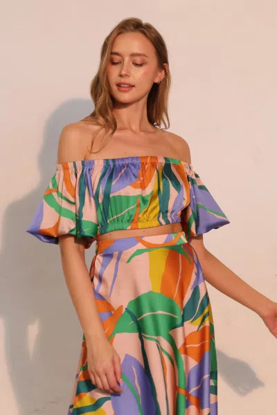 Truedames Isla Tropical Satin Bubble Sleeve Crop Top In Multi