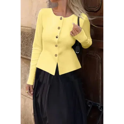 Truedames Knit Round Neck Button Up Long Sleeves Sweater In Yellow