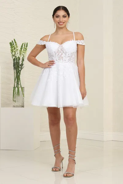 Truedames Lace Appliqued Short A-line Homecoming Dress In White