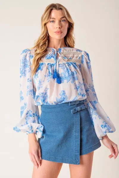 Truedames Lagoon Daydreams Woven Top In White