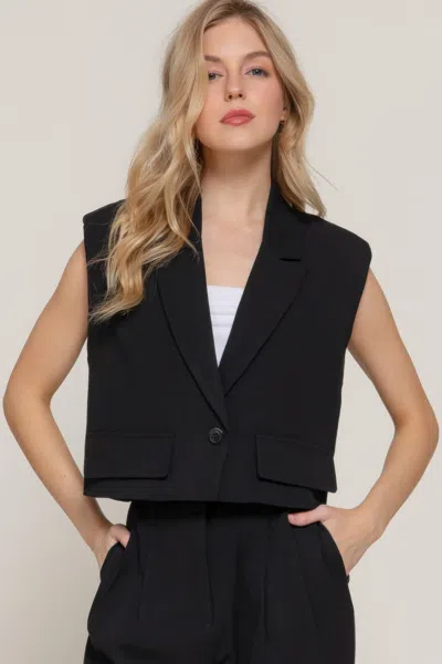 Truedames Lapel Collar W/shoulder Pads Vest In Black