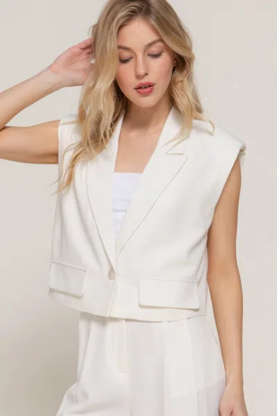 Truedames Lapel Collar W/shoulder Pads Vest In White