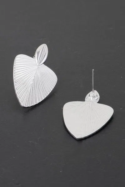 Truedames Leaf Elegance Earrings In Silver
