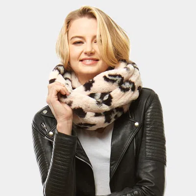 Truedames Leopard Faux Fur Infinity Scarf In Pink