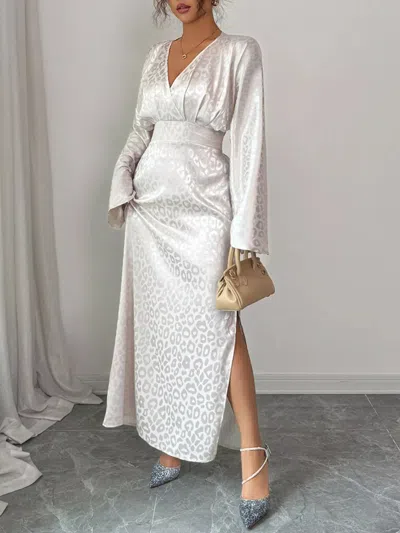 Truedames Leopard Surplice Long Sleeve Maxi Dress In White