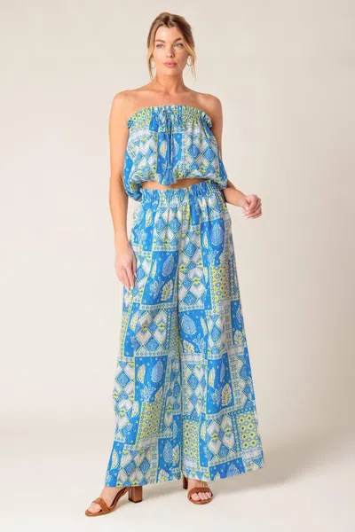 Truedames Let's Get Out Of Town Woven Top And Pant Set In Multi