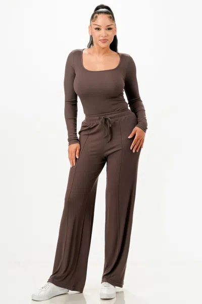 Truedames Long Sleeve Ribbed Bodysuit And Pants Set In Brown