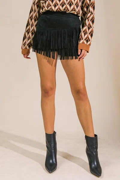 Truedames Make Some Plans Suede Skort In Black