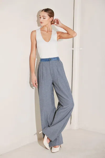 Truedames Marina Pinstripe Woven Seersucker Pants In Blue