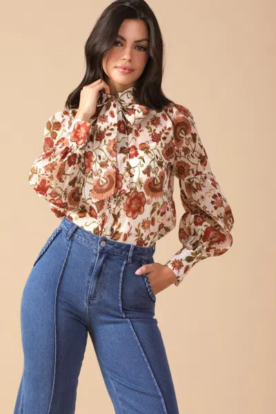 Truedames Memories In Focus Woven Blouse In Beige