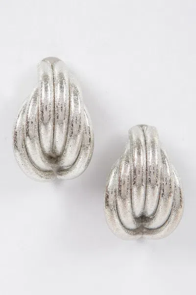 Truedames Metal Stud Earring In Silver