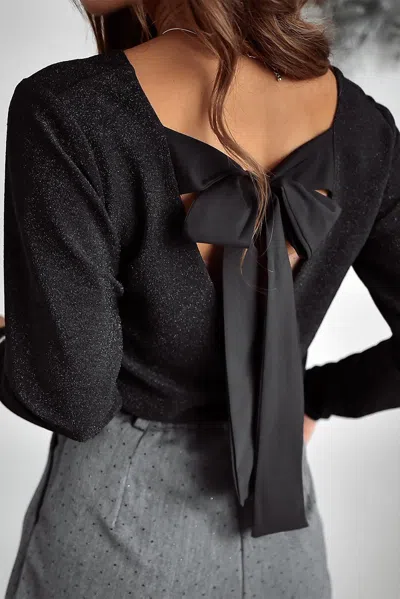 Truedames Metallic Bowknot Open Back V Neck Top In Black