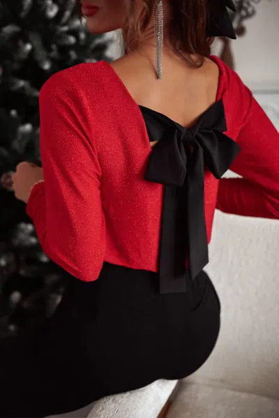 Truedames Metallic Bowknot Open Back V Neck Top In Red
