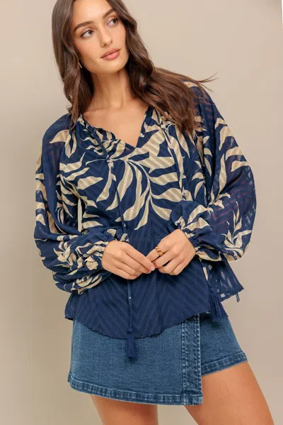 Truedames Midnight Walk Woven Top In Blue