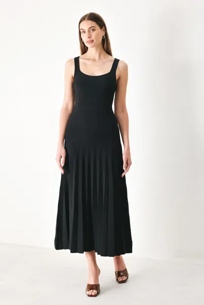 Truedames Mono Form Sweater Knit Midi Dress In Black