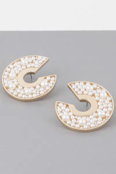 Truedames Multi Pearl Studded C Earrings In Gold
