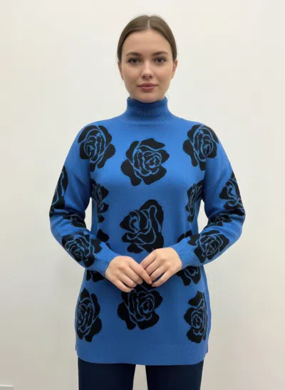 Truedames Ninety Floral Sweater In Blue