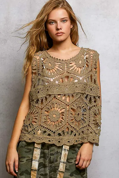 Truedames Openwork Round Neck Floral Crochet Tank In Green