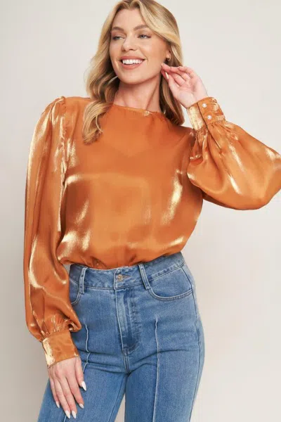 Truedames Outing Light Woven Top In Gold