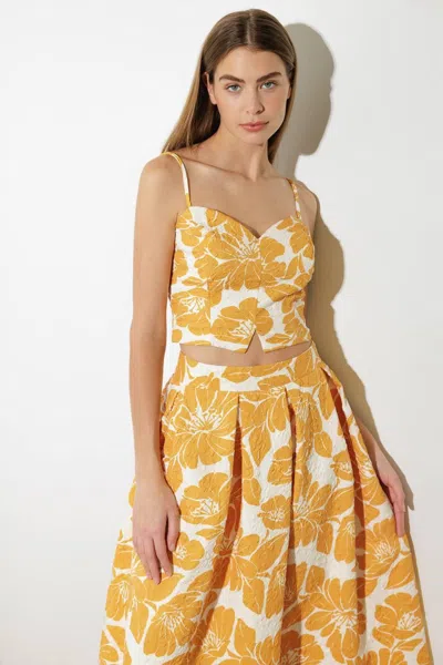 Truedames Plain Optimism Woven Crop Top In Yellow
