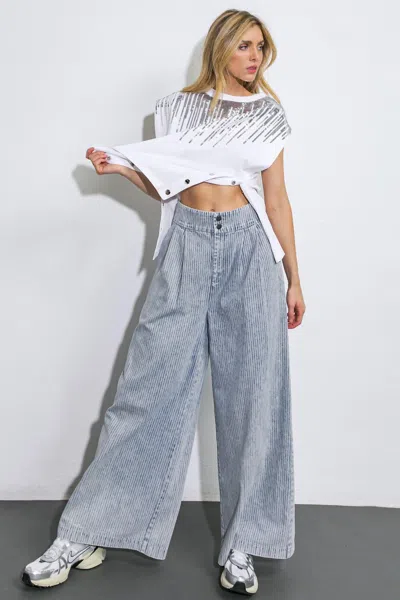 Truedames Play My Way Striped Denim Pants In Gray